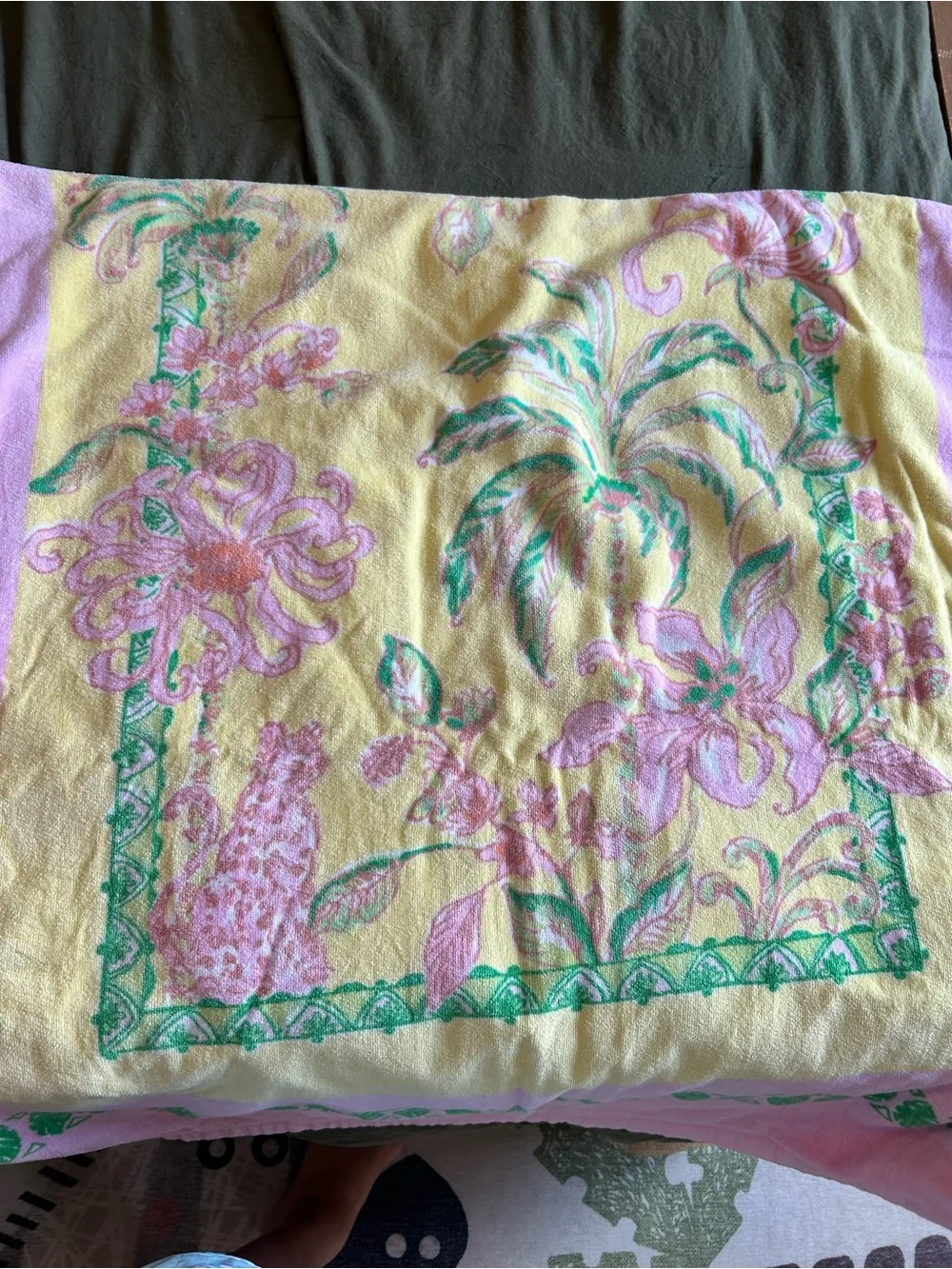 GUC Lilly Pulitzer pink & yellow deluxe towel